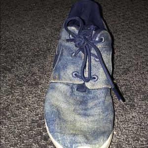 Kids Gender neutral Nike shoes